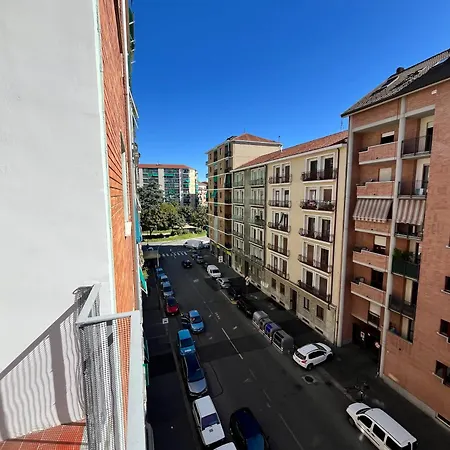 Minu House - Confortevole Vicino Al Centro 아파트 토리노